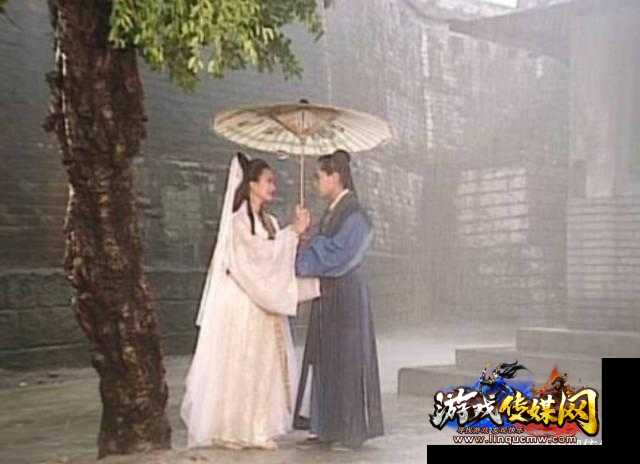 许仙当着白娘子曹小青,许仙与白娘子的感人故事!