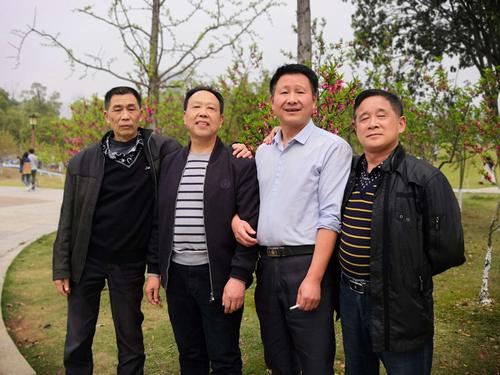 魔域私服这潭水，我淌过，跟你说几句真话