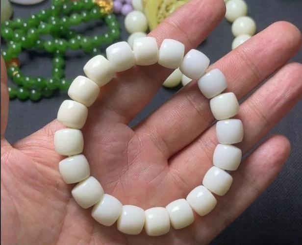 地下城私服真相：玩家必看的避坑指南
